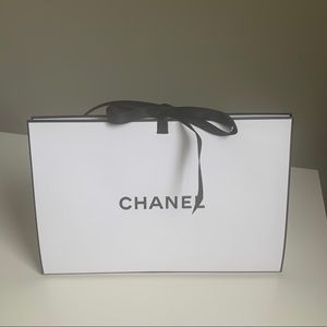 Chanel gift box